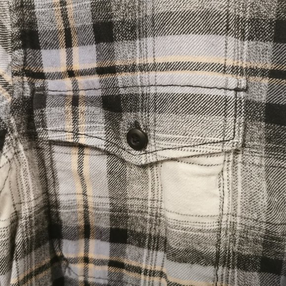 Men's Simple Gingham Long-Sleeve Button Up - Picture 2 of 6